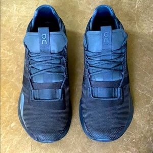 ON Men’s Swiss Performance Running Shoe Size 10 M